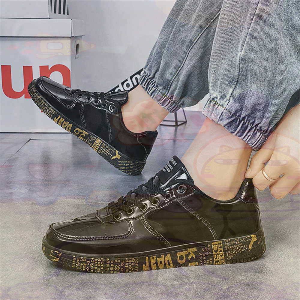Round Foot Size 45 Sneakers Wh - Best Vintage Collectible Items recension och pris